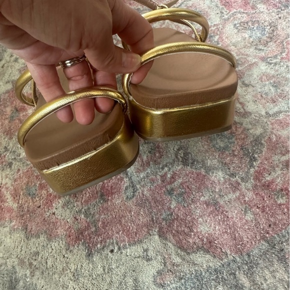 Chinese Laundry Skippy Platform Slingback Sandal gold size 9 - Picture 5 of 8